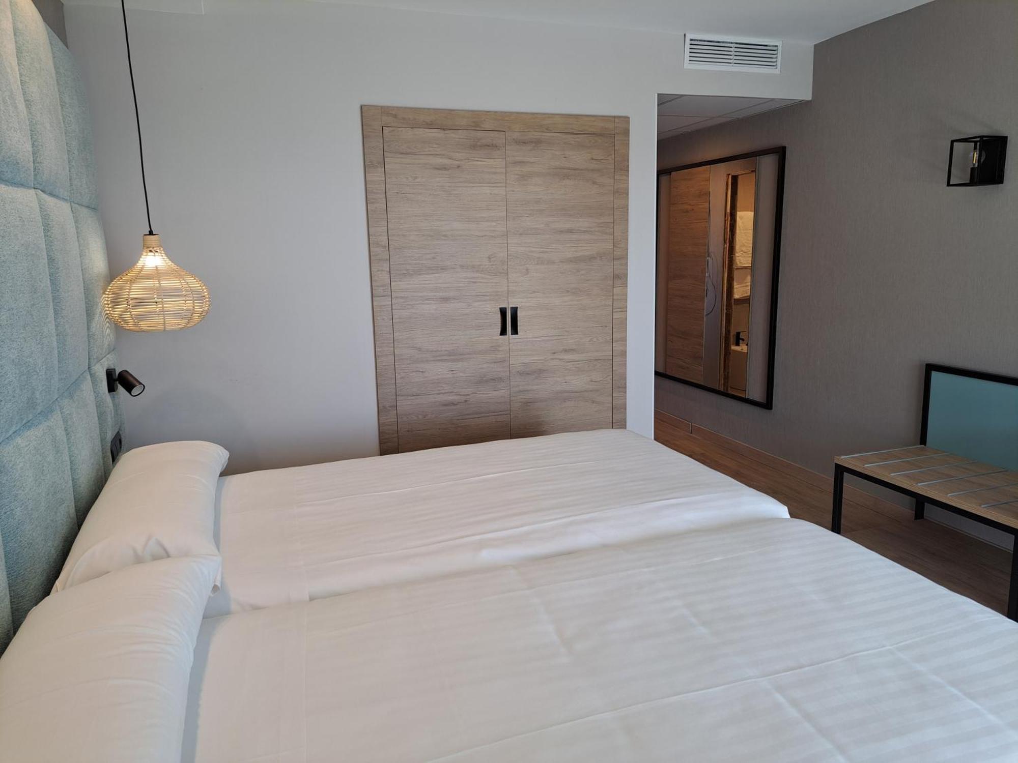 Hotel Maya Alicante Esterno foto