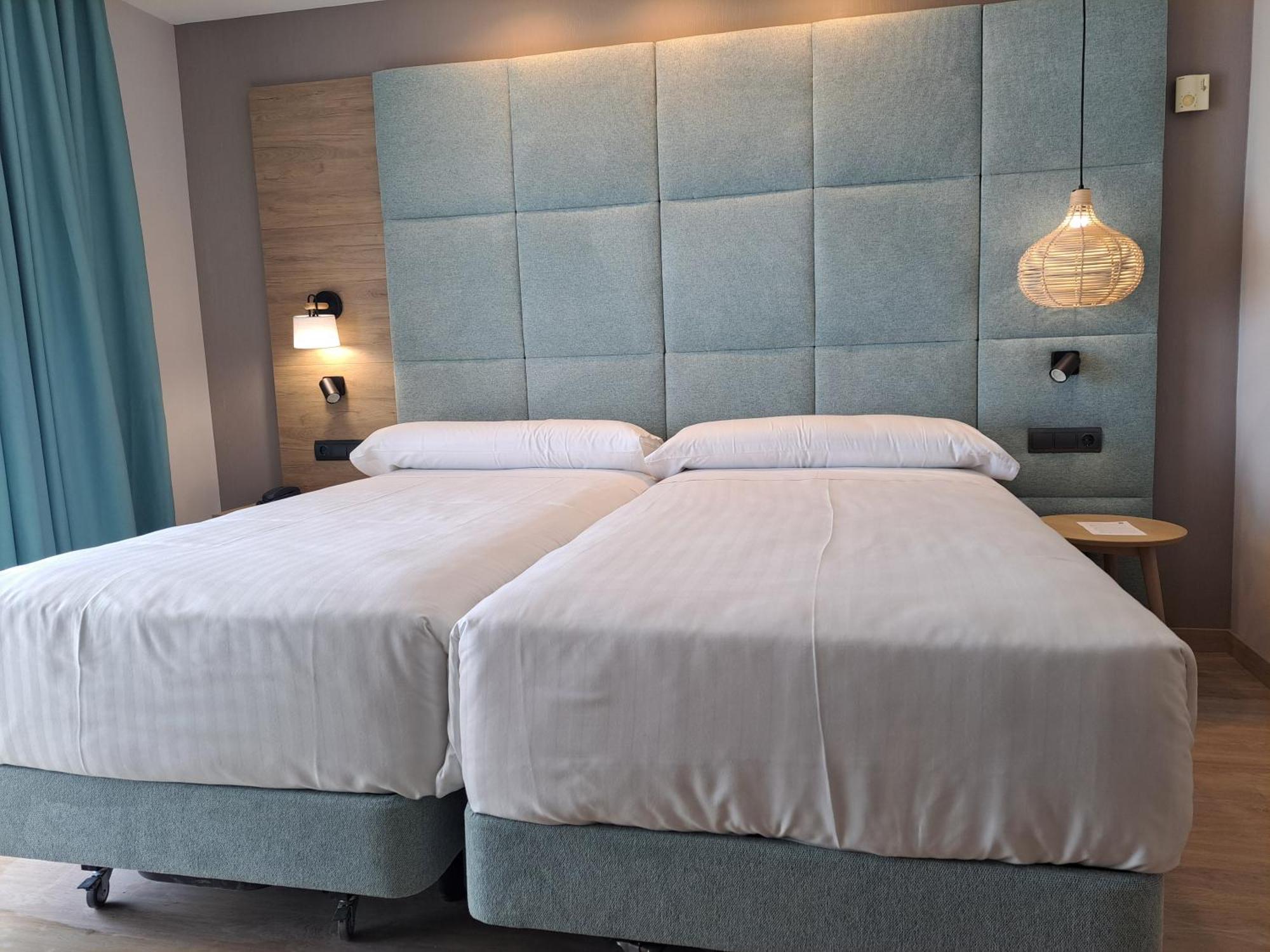 Hotel Maya Alicante Esterno foto