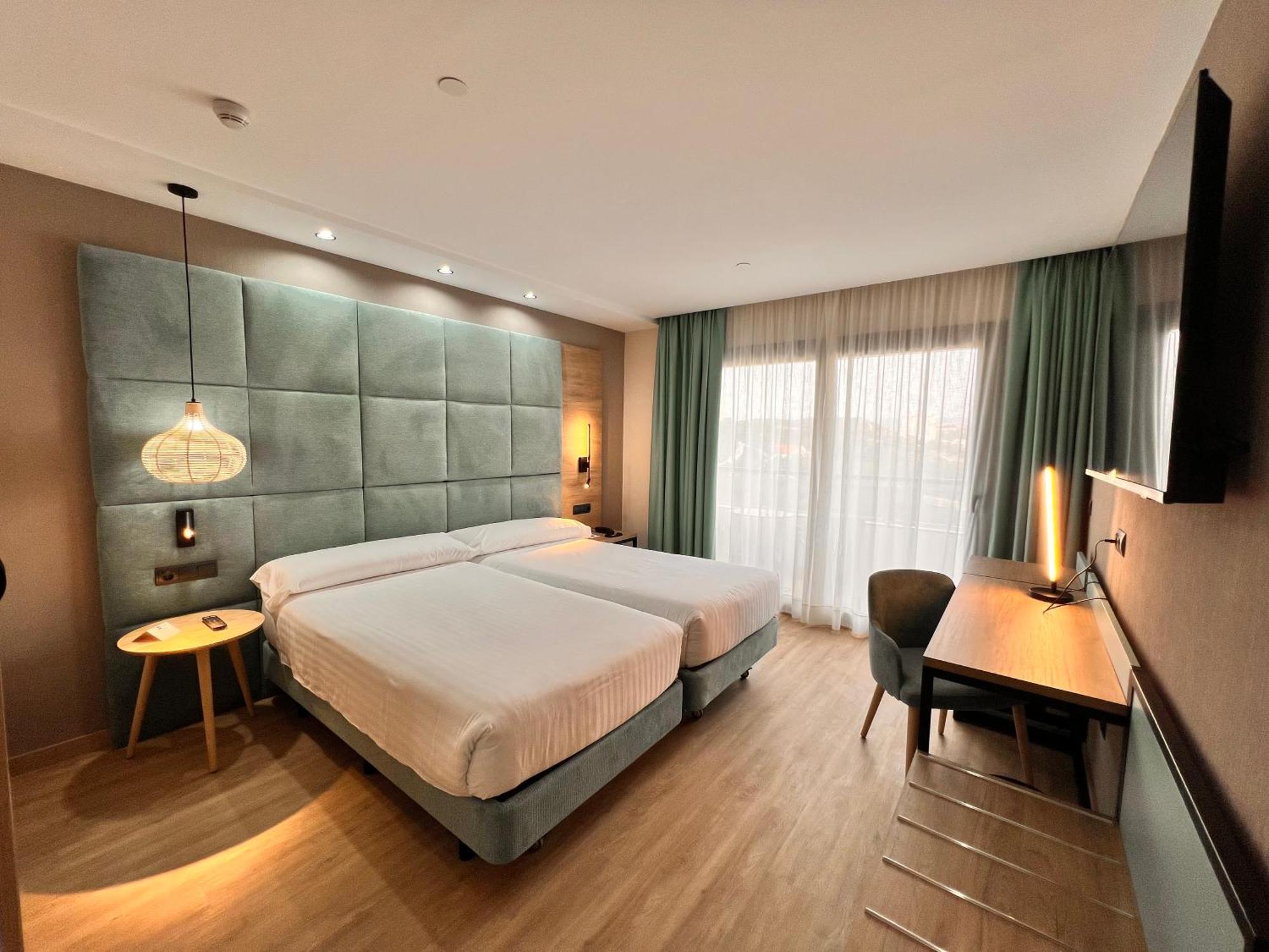 Hotel Maya Alicante Esterno foto