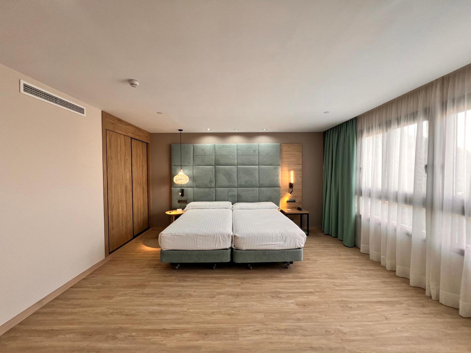 Hotel Maya Alicante Esterno foto